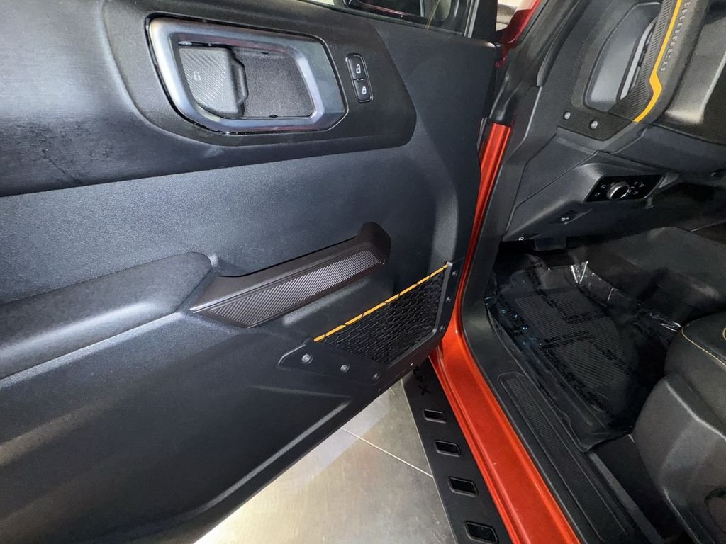 2024 Ford Bronco 4-Door Badlands - Photo 21