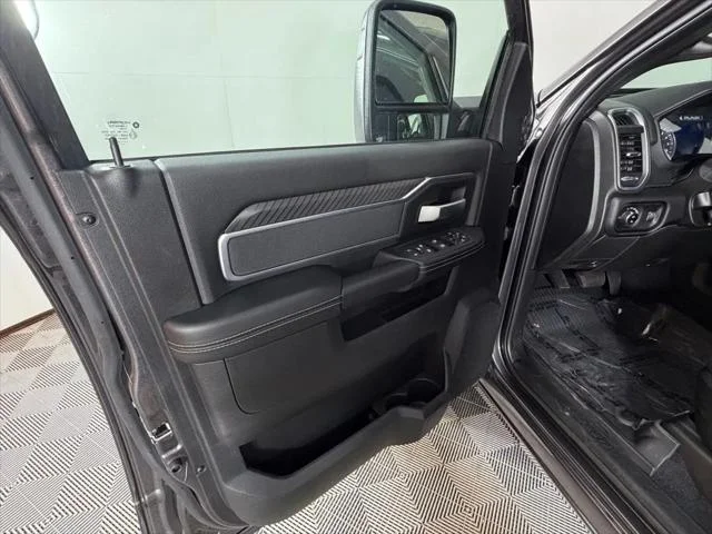 New 2026 Granite Crystal Metallic Clear-Coat Exterior Paint RAM BIG HORN image 12
