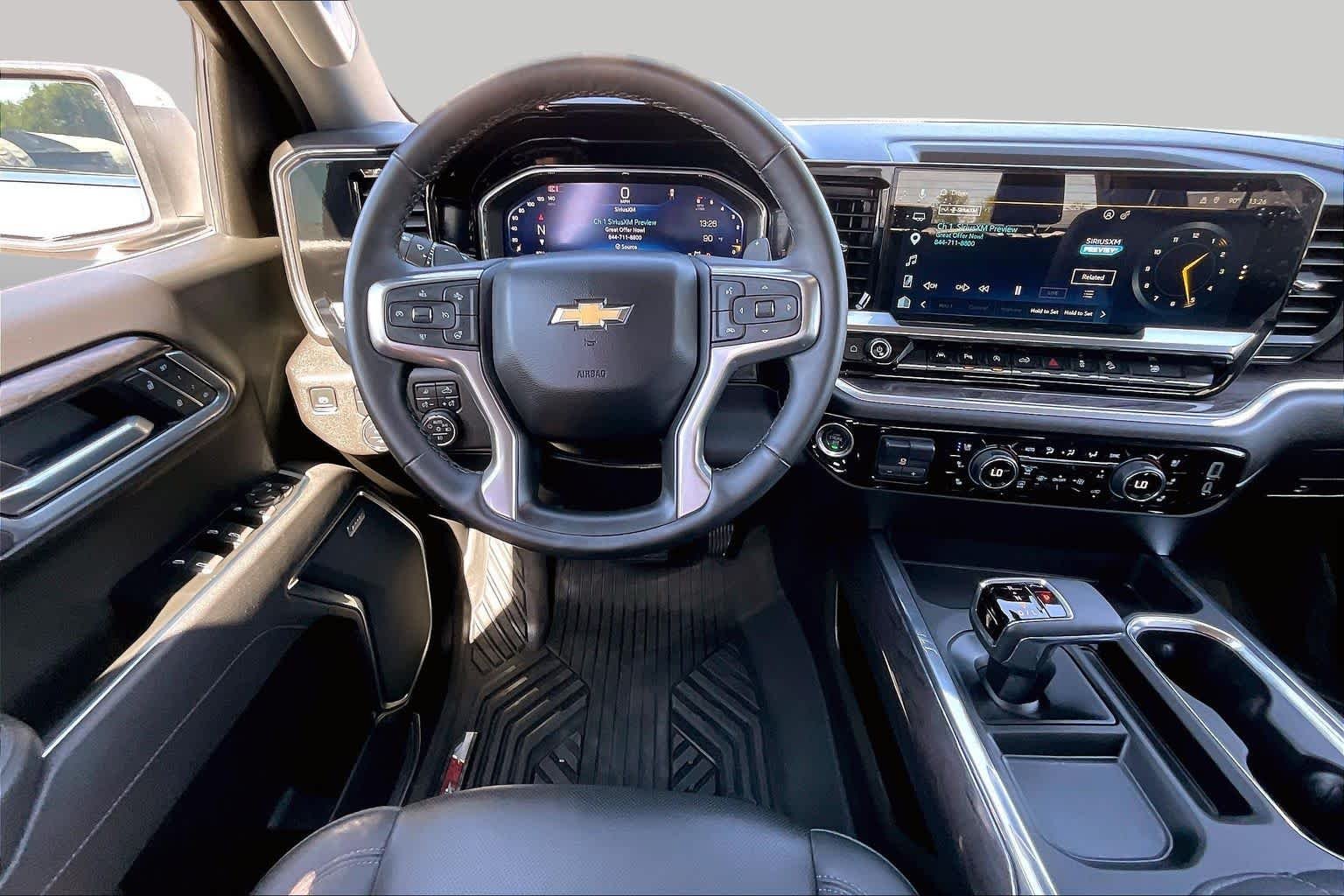 Used 2025 Summit White Chevrolet LTZ image 6