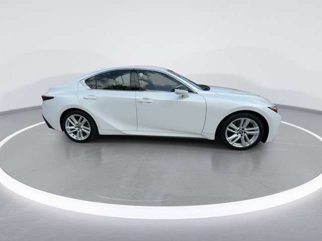 2023 Lexus IS 300 - Photo 9
