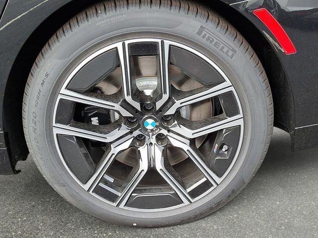 New 2026 Black Sapphire Metallic BMW 760i xDrive image 8