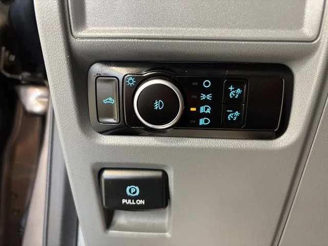 Used 2023 Gray Ford XLT image 23