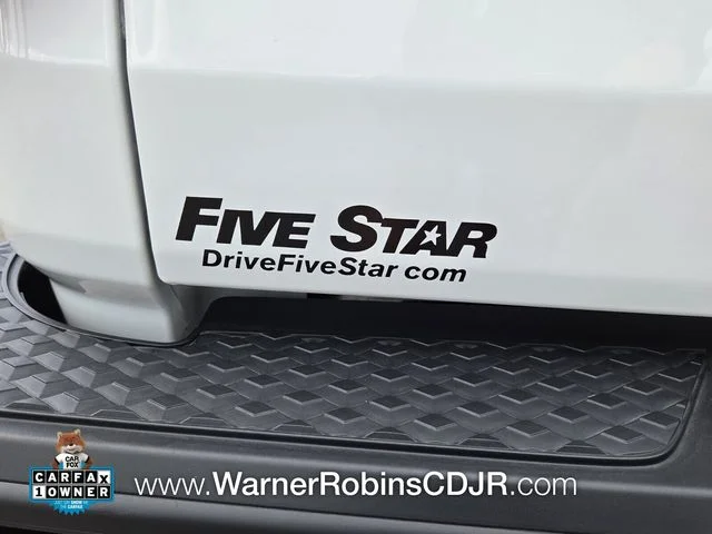 Used 2025 White Jeep Mojave image 12