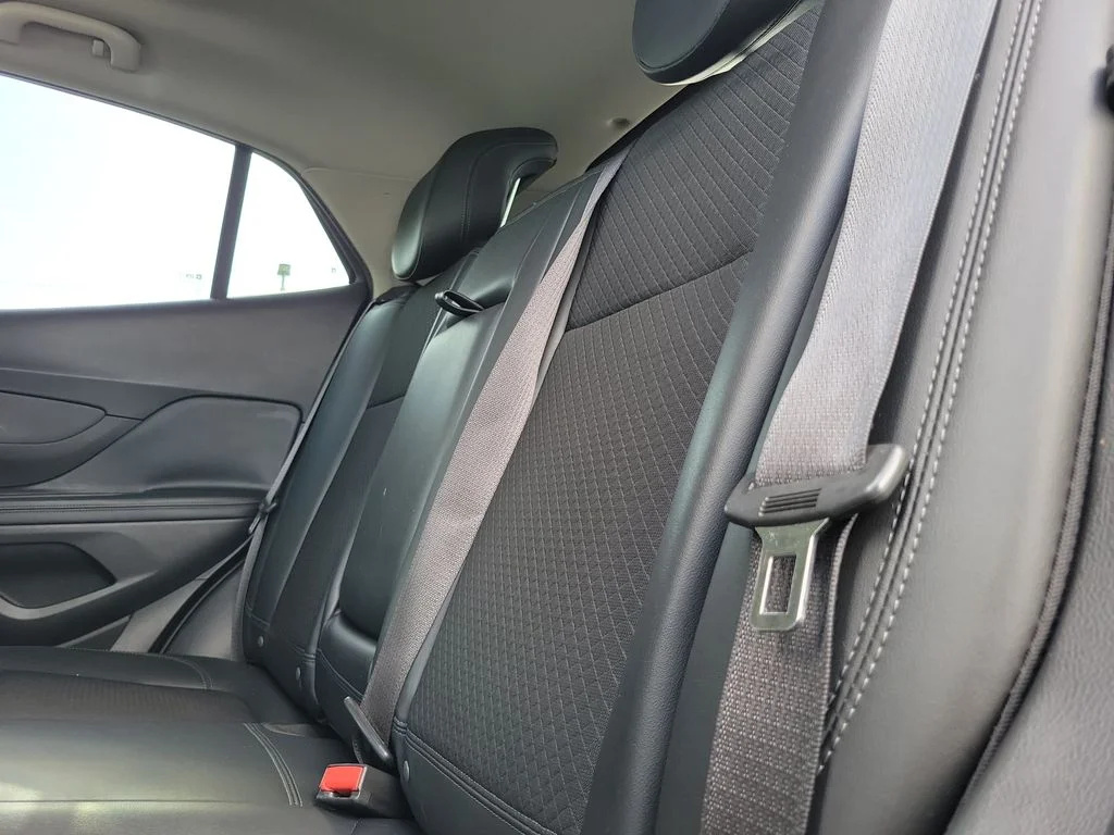 Used 2018 Gray Buick Preferred image 15
