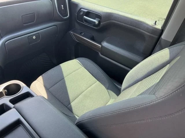 Used 2020 BLACK Chevrolet LT image 14