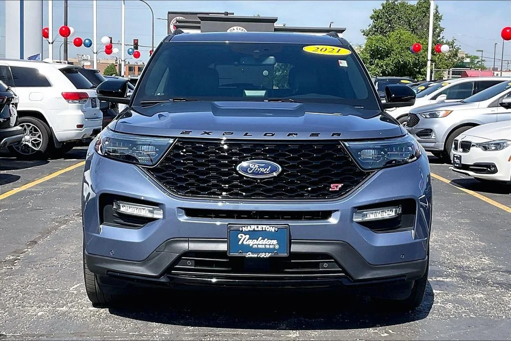 Vehicle Image 2