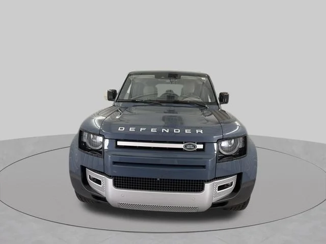 Used 2020 Tasman Blue Metallic Land Rover SE image 2