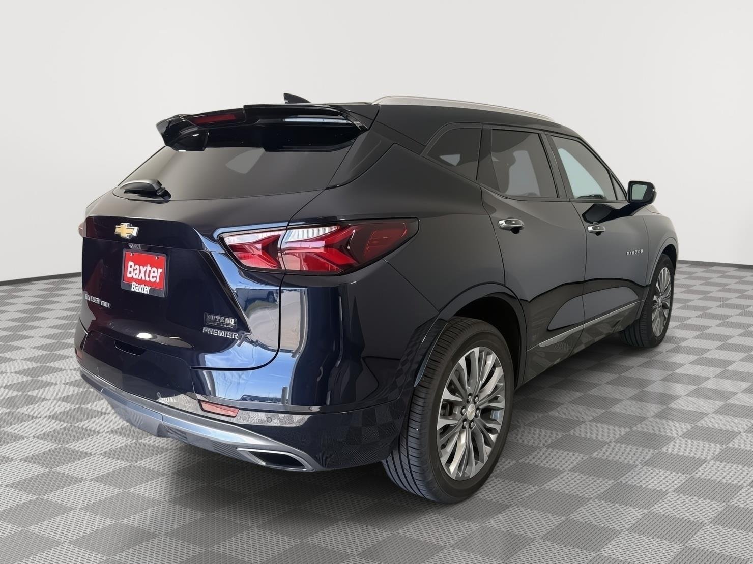 Used 2020 Midnight Blue Metallic Chevrolet Premier image 12