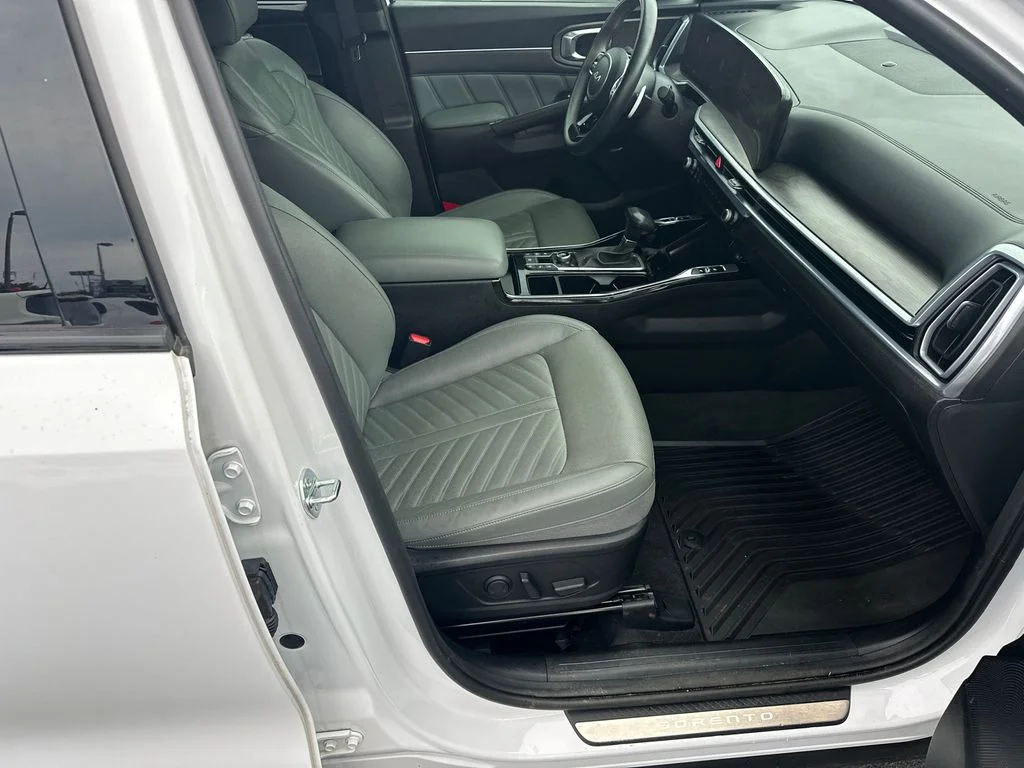 Used 2024 White Kia X-Line SX Prestige image 13