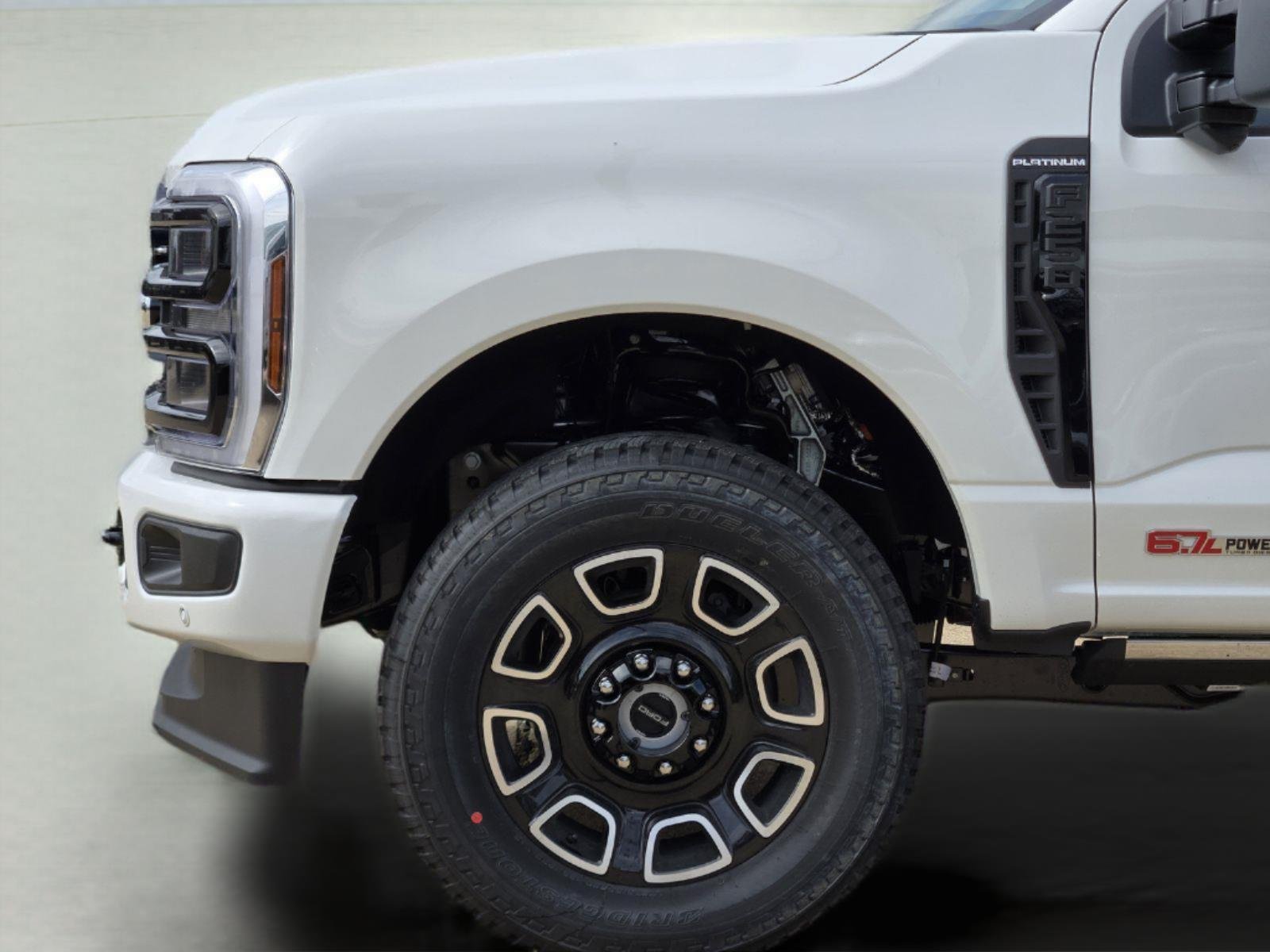 New 2026 Star White Metallic Tri-Coat Ford F-250® Platinum® image 6