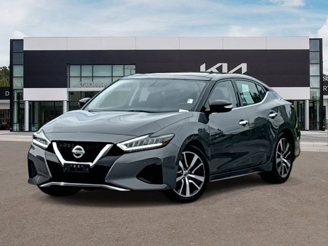 2019 Nissan Maxima SL's photo
