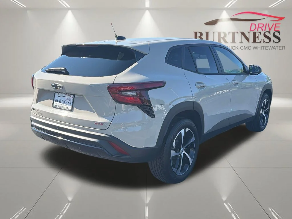 2026 Chevrolet Trax RS - Photo 8