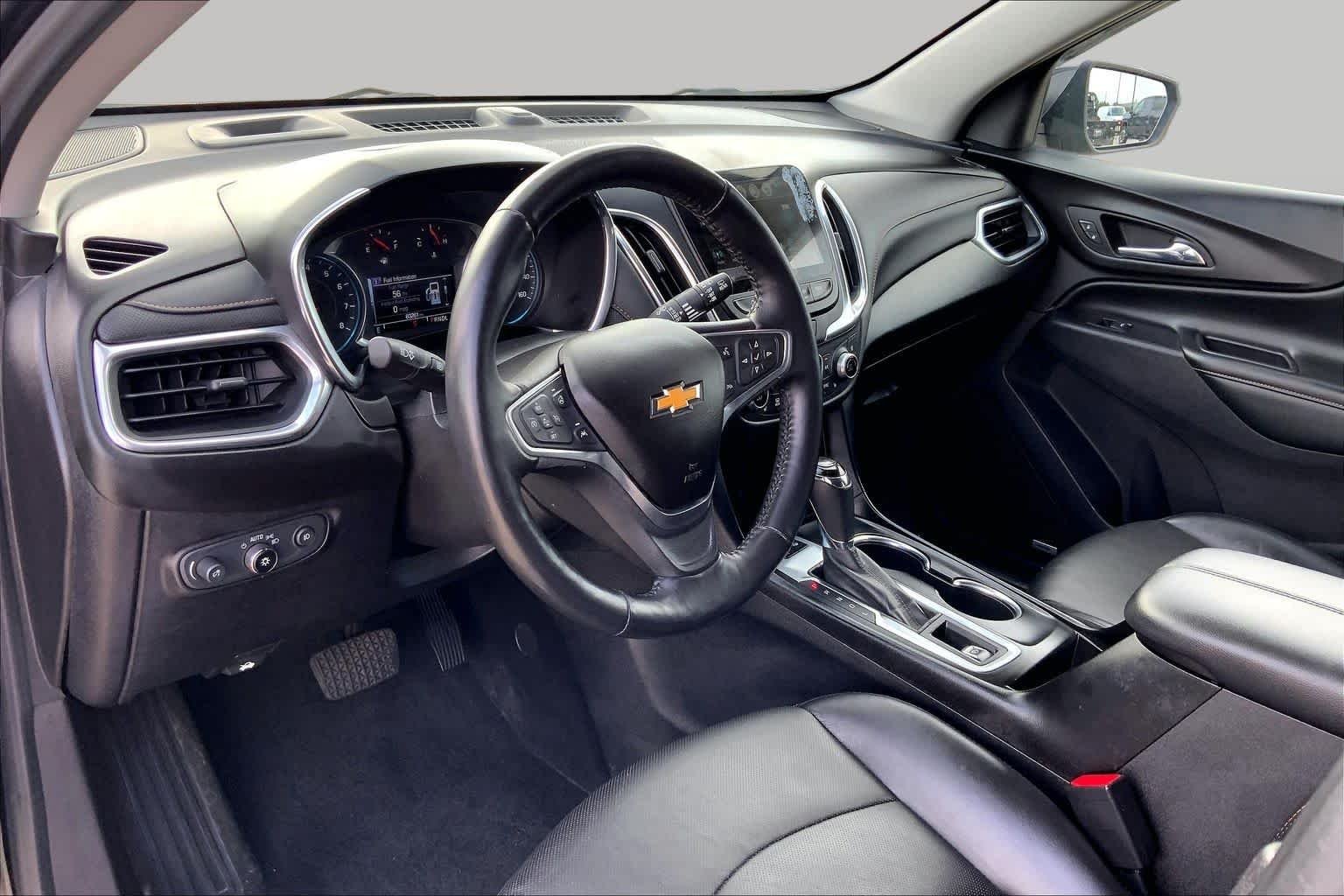 Used 2018 Mosaic Black Metallic Chevrolet Premier image 18