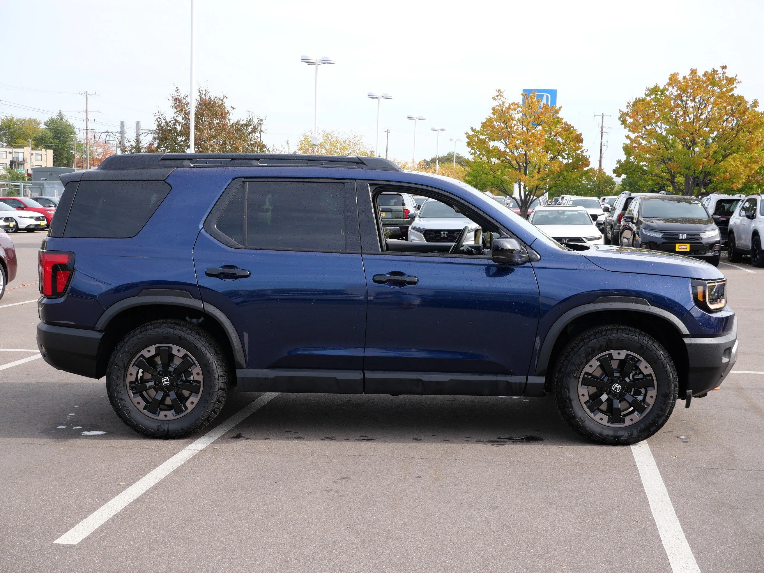 Certified Used 2026 Obsidian Blue Pearl Honda TrailSport Elite image 8