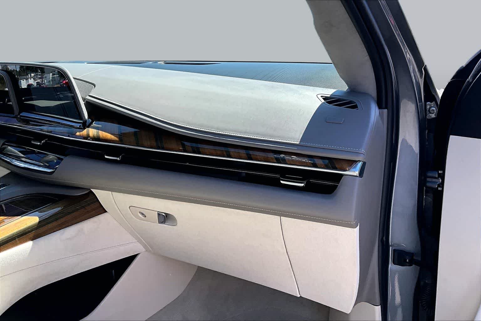 Used 2021 Satin Steel Metallic Cadillac Premium Luxury Platinum image 18