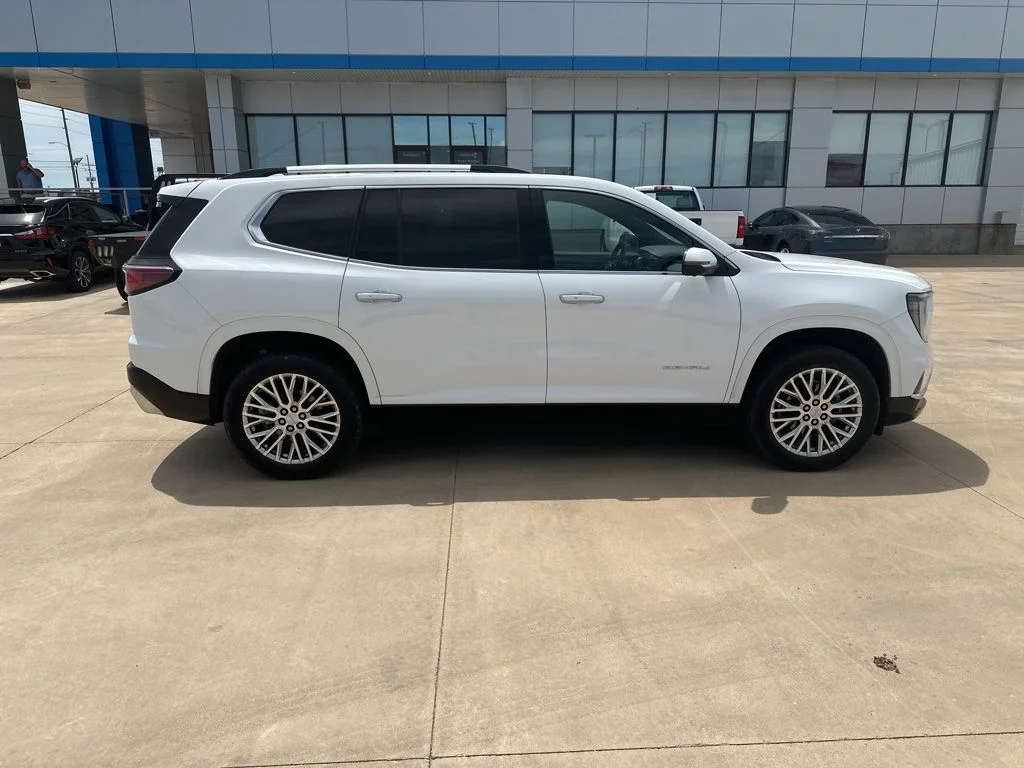 Used 2025 White GMC Denali image 36