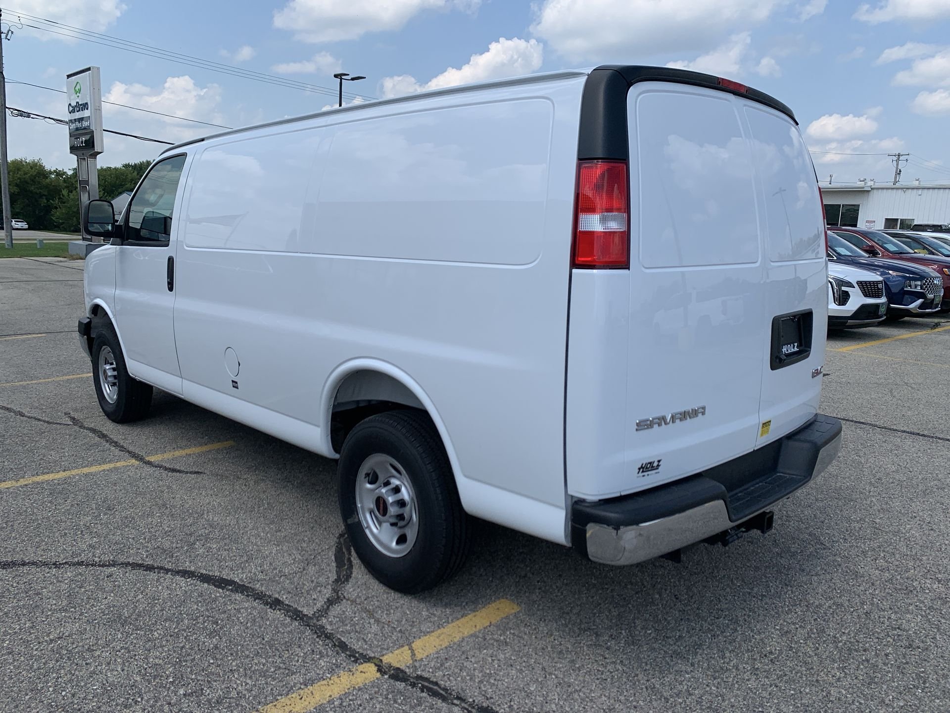 2025 GMC Savana Cargo Work Van - Photo 45