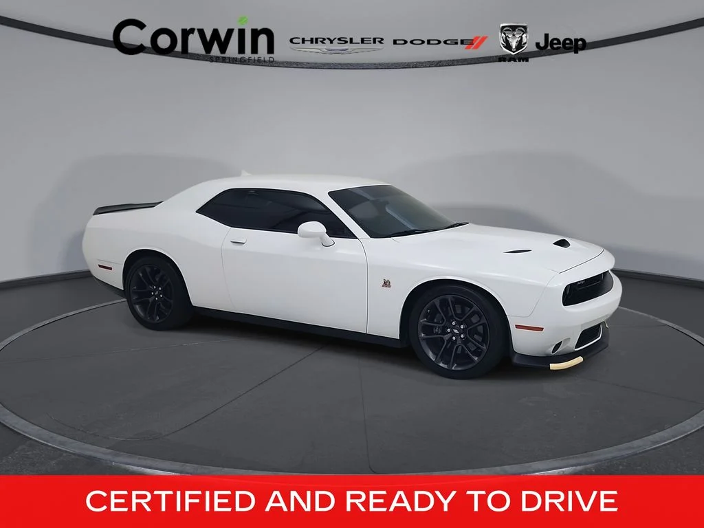 Used 2022 White Dodge R/T Scat Pack image 1