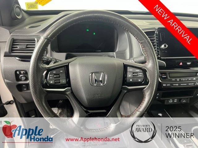 Used 2025 Platinum White Pearl Honda AWD BLACK EDITION image 51