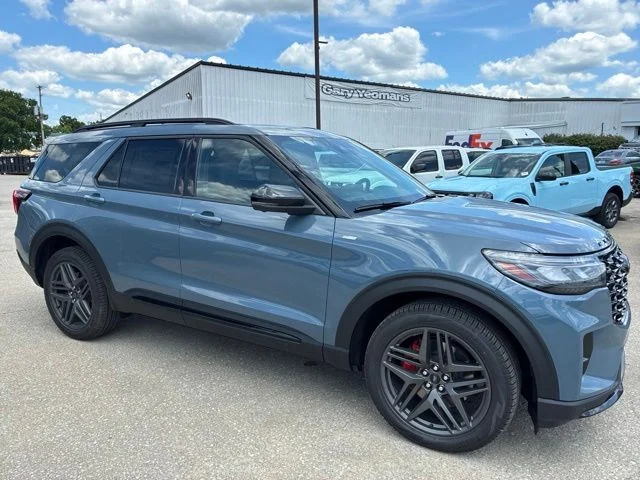 New 2026 Vapor Blue Metallic Ford ST-Line image 10