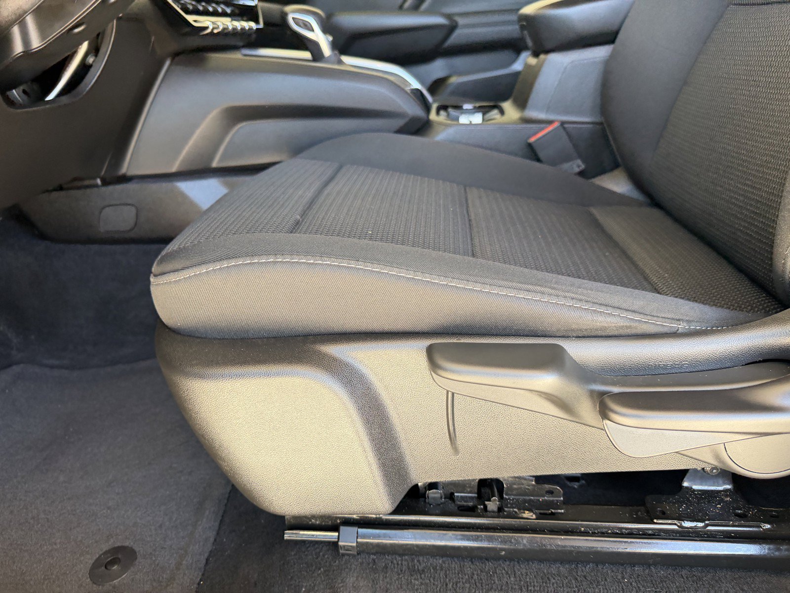 Used 2024 Sterling Gray Metallic Chevrolet 4WD LT image 21