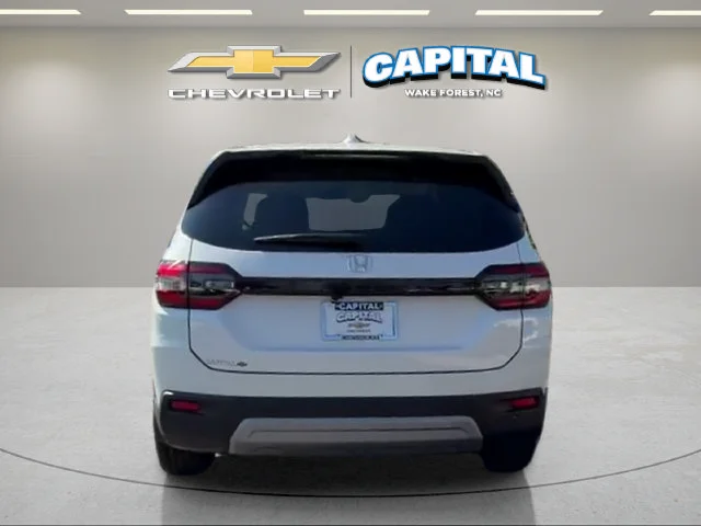 Used 2025 White Honda EX-L image 5