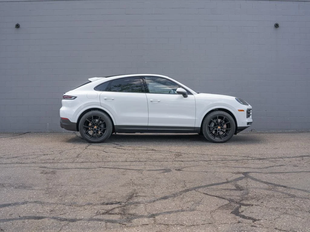 Used 2025 White Porsche Base image 8