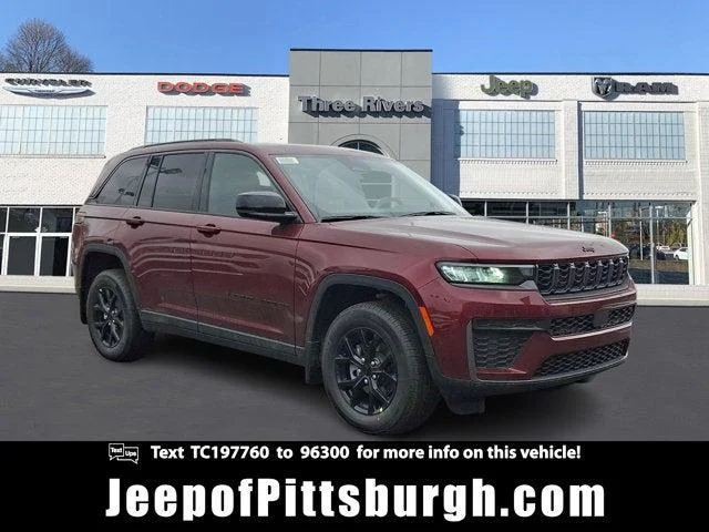 New 2026 Velvet Red Pearl-Coat Exterior Paint Jeep Altitude image 1