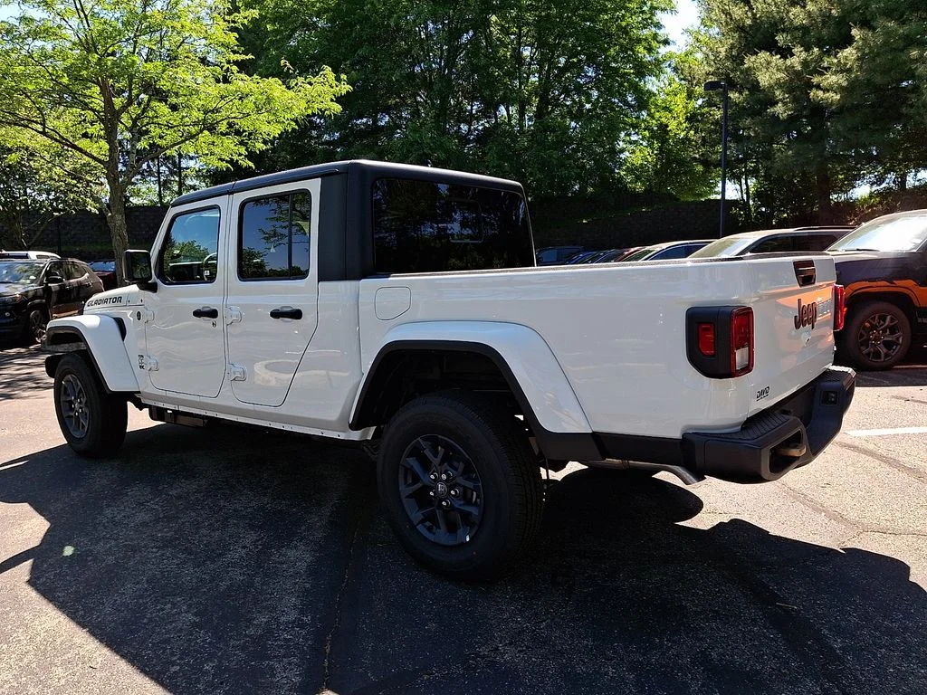New 2026 Bright White Clear-Coat Exterior Paint Jeep 85th Anniversary Edition image 3