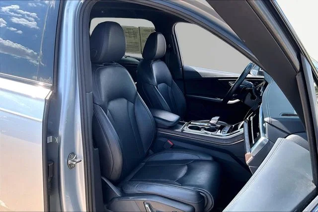 Used 2023 Silver Audi 55 Prestige image 7