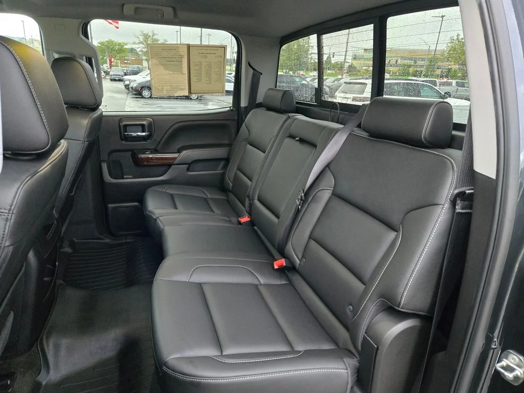 Used 2018 Gray GMC SLT image 30