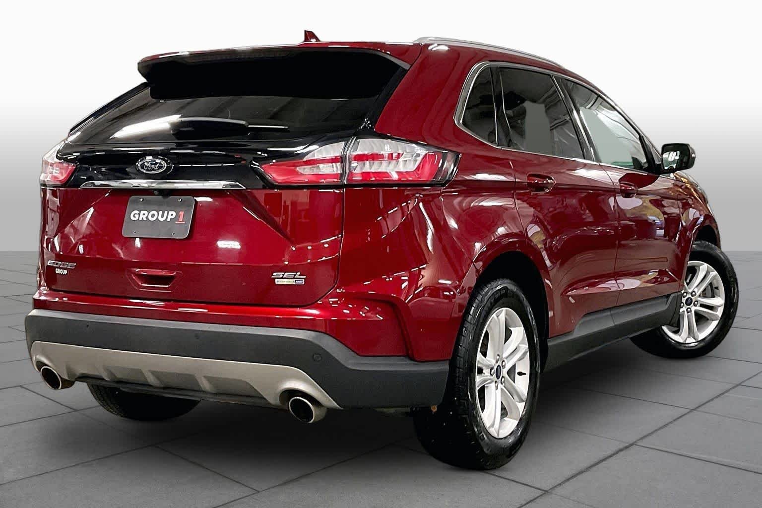 Used 2019 Ruby Red Metallic Tinted Clearcoat Ford SEL image 13