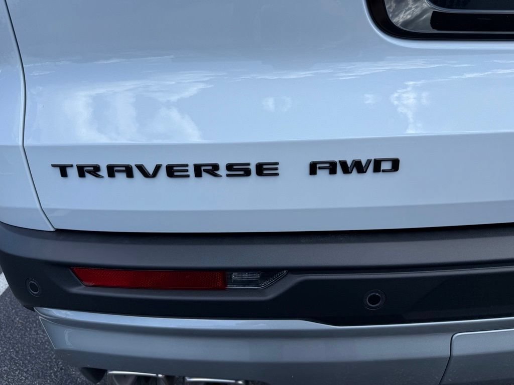 2027 Chevrolet Traverse Z71 - Photo 13