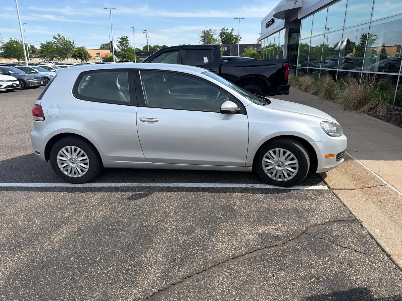 Used 2012 Silver Volkswagen w/Conv image 2