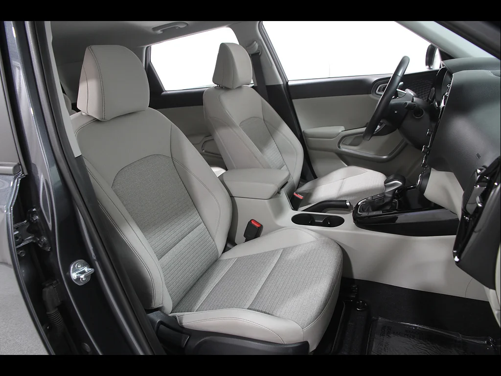 Used 2024 Gravity Gray Kia EX image 17