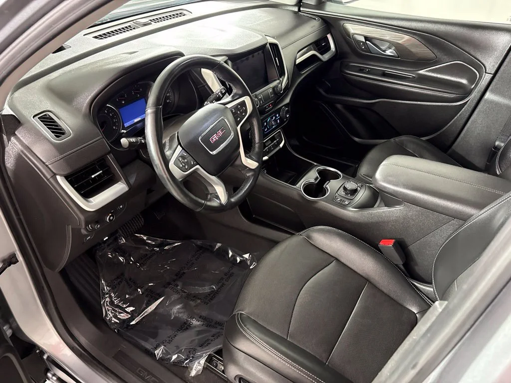 Certified Used 2023 STERLING METALLIC GMC SLT image 32
