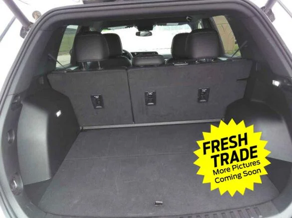 Used 2026 Summit White Chevrolet LT image 5