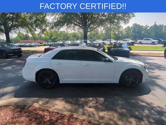 Used 2023 White Chrysler Touring image 6