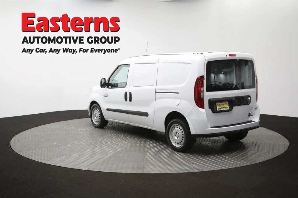 Used 2022 White Ram Base image 61