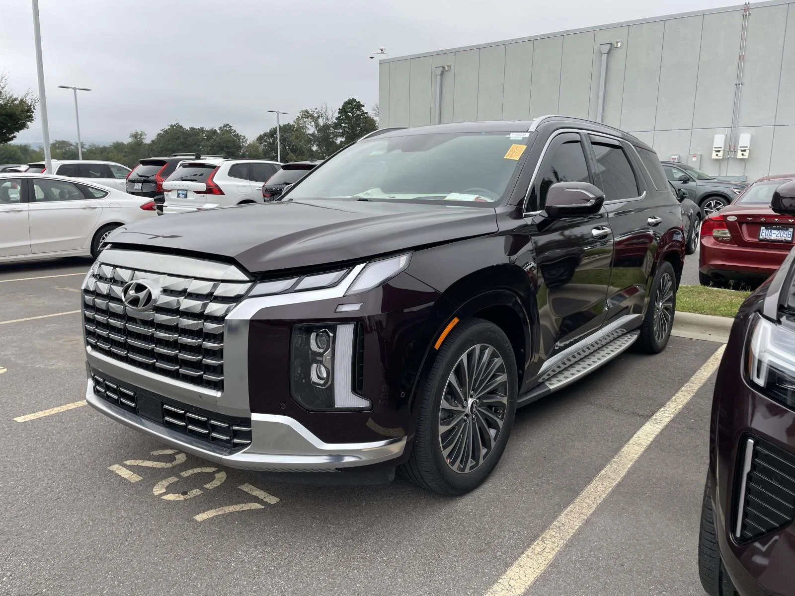 Used 2024 Sierra Burgundy Hyundai Calligraphy image 2