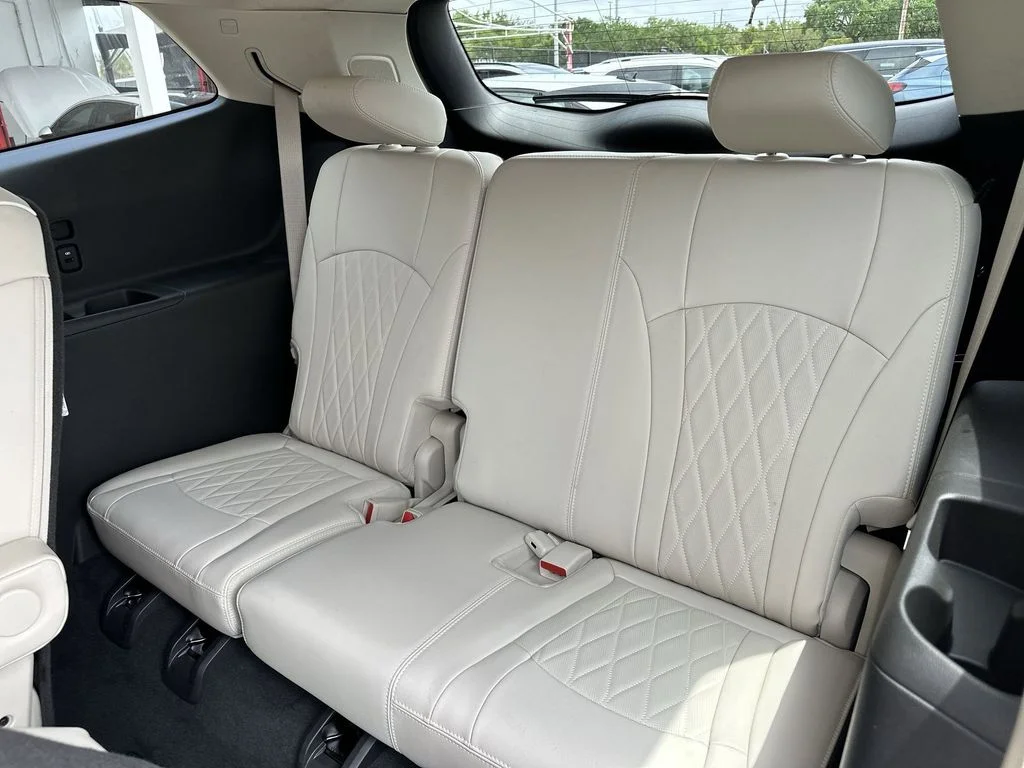 Used 2022 Green Buick Avenir image 23