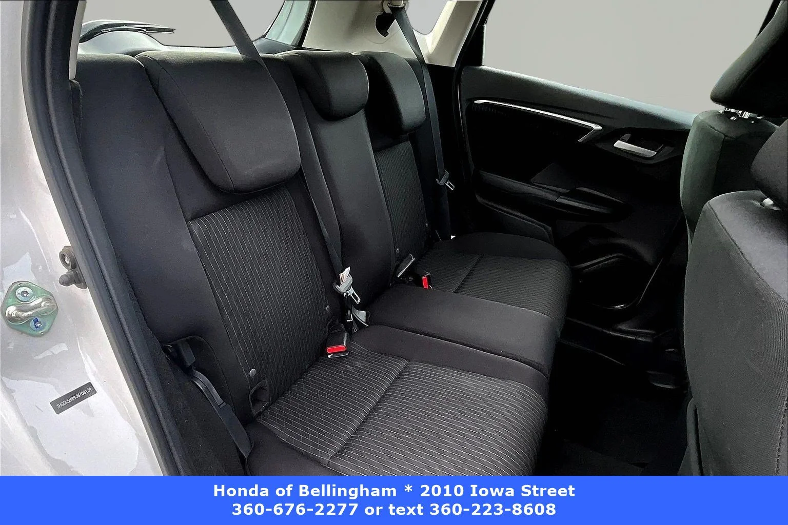 Used 2018 White Honda EX image 22