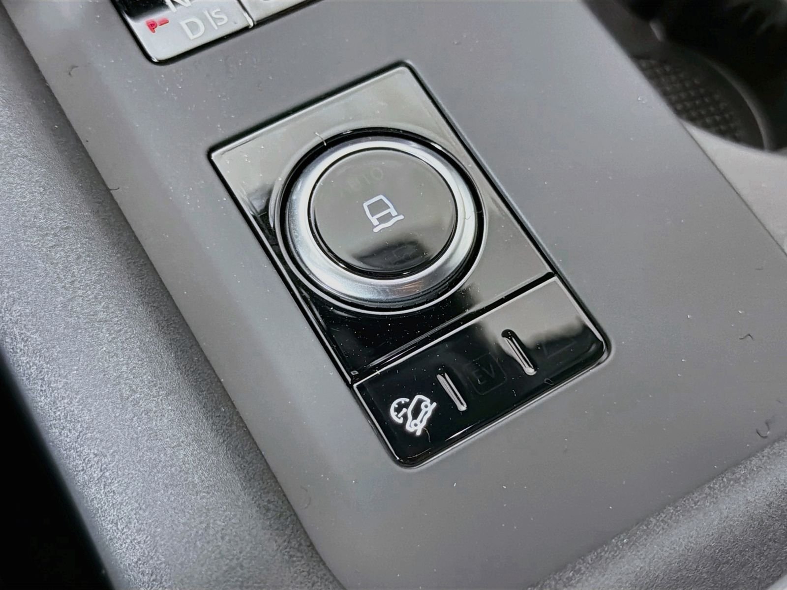 New 2026 Varesine Blue Land Rover S image 19