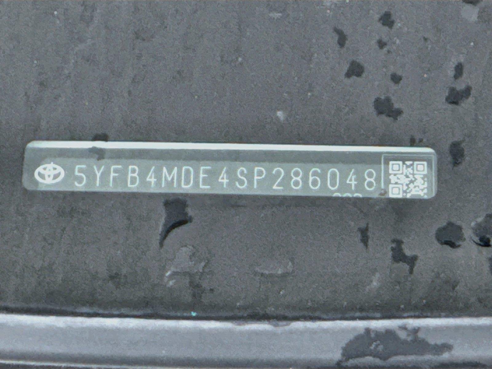 Used 2025 Ice Cap Toyota LE image 29