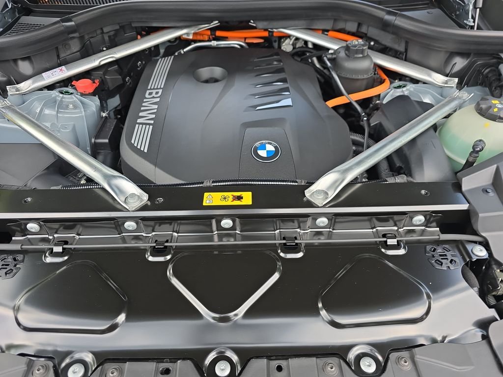 New 2026 Brooklyn Grey Metallic BMW xDrive50e image 32