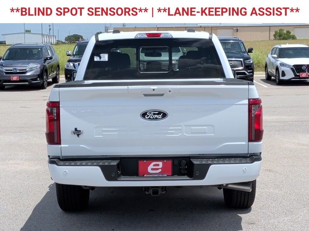 New 2026 Oxford White Ford XLT image 7