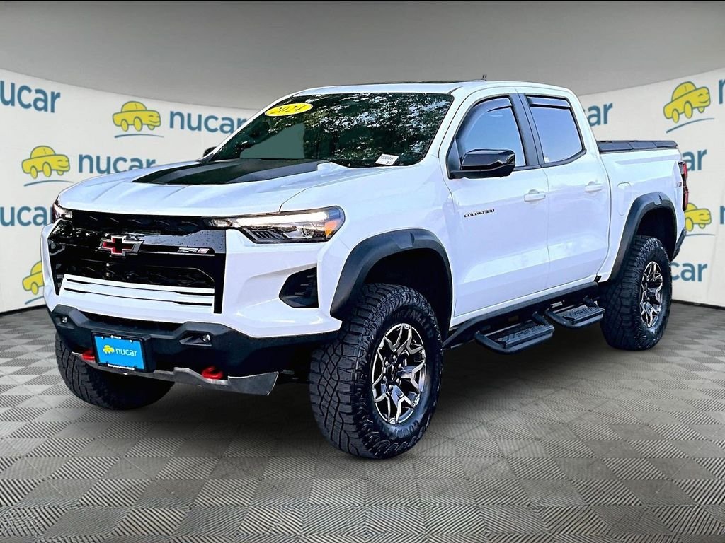 Used 2024 White Chevrolet ZR2 image 3
