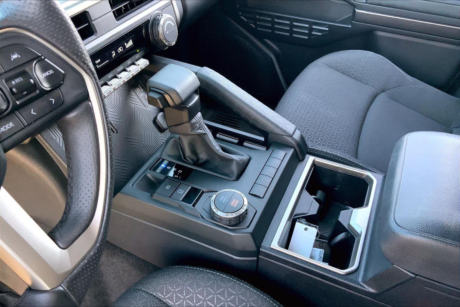 Used 2025 Underground Toyota SR5 image 16