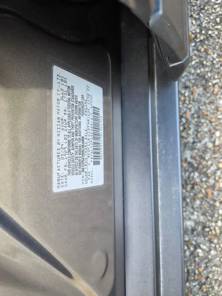 Used 2024 Gray Nissan SV image 30
