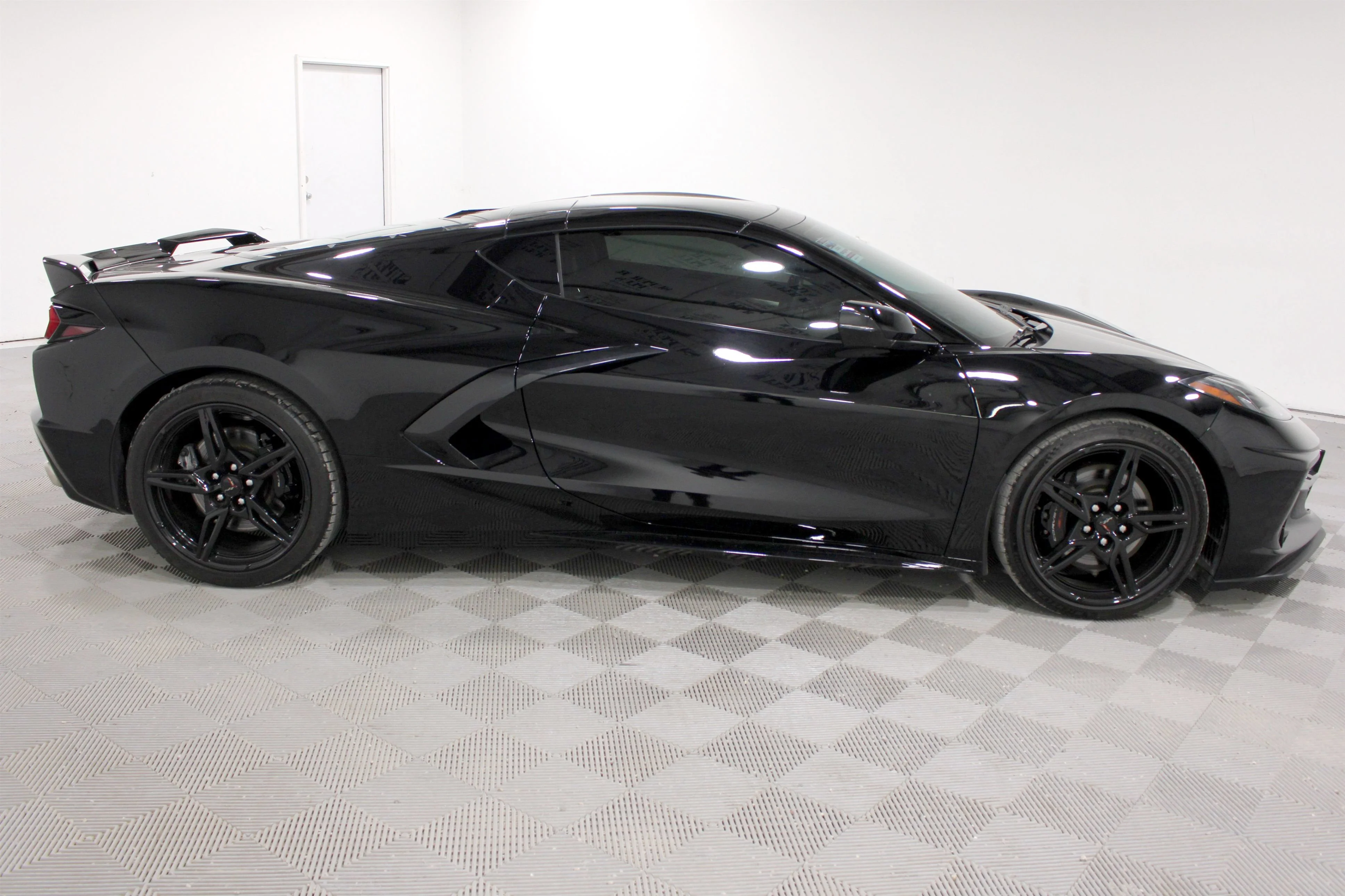 2023 Chevrolet Corvette 2LT - Photo 28
